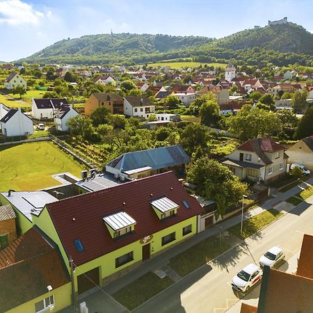 Winifera Penzion Pavlov Exterior foto
